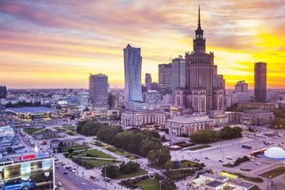 Varšavě ho „daroval“ Stalin. Ikonický mrakodrap budí i po 70 letech vášně - Novinky