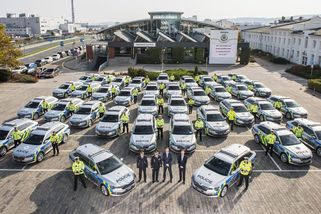 Policie má 40 nových Superbů. Budou chytat silniční piráty hlavně na dálnicích - Garáž.cz