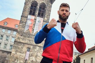 Jsem z Česka, jsem patriot, jsem hrdý Čech, hlásí Procházka před bitvou v UFC