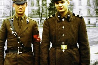 Sovětská okupace stála Československo miliardy, které bývaly mohly zlepšit životní úroveň - Médium.cz