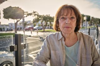 Módní katastrofa českých starších žen. Neustále si kupují tenhle kus oblečení, který je z módy už desítky let | Extrainspirace.cz