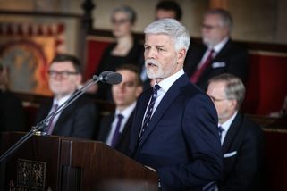 Pavel udělí vyznamenání více než 60 osobnostem. Js...