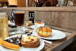 Češi na dovolené dělají ostudu i doma, nejen v cizině - Médium.cz