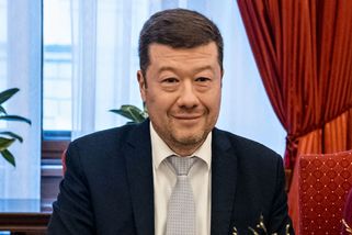 „Peníze dáme Čechům. Proč by na nás měli útočit Rusové?“ nechápe Okamura. Výdaje na obranu vláda nezvýší