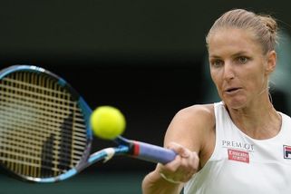 Boulterová - Ka. Plíšková 3:6, 7:6 (7:4), 6:4, Krejčíková je ve třetím kole Wimbledonu, Kvitová také. Plíšková si finále nezopakuje - Sport.cz