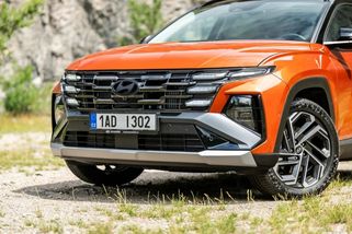 Nejsou zákazníci. Automobilka Hyundai v Nošovicích bude zase stát