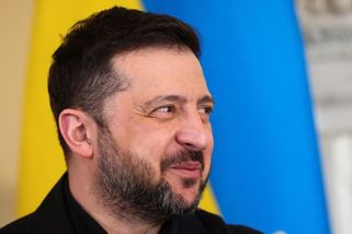 Zelenskyj zveřejnil příjmy. Jeho základní plat je nižší, než má uklízečka v Česku
