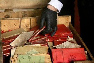 Sklep soudu v Argentině skrýval 80 let bedny s nacistickou propagandou - Seznam Zprávy