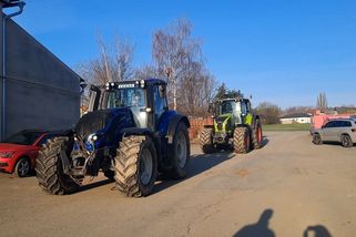 Traktory znovu zamířily z polí do ulic - Novinky