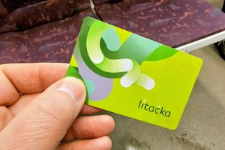 Minutová past. Revizoři vybírají pokuty i od cestujících, kteří si koupili jízdenku