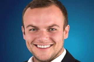 securitymagazin.cz/security/robert-fico-si-chce-naklonit-nastvanou-cast-spolecnosti-je-ochoten-padnout-na-samotne-moralni-dno-rika-v-rozhovoru-michal-ziak-1404071275.html