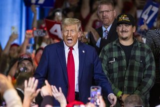 Harrisová je na ho*no, řekl Trump. Podle CNN ztrácí kontrolu, je vulgární a diktátorský