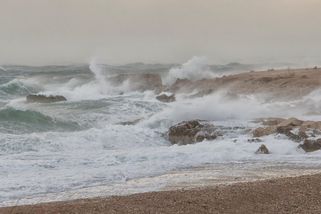 Drama v Chorvatsku: Češku s malými dětmi zanesla bouře kilometry od břehu