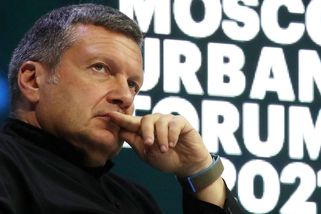 Darované zbraně vám budou chybět, semeleme vás, vyhrožuje Západu hlásná trouba Kremlu - Novinky