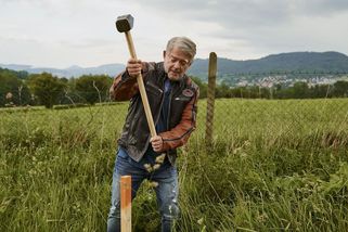 Limity s Alešem Hámou královsky bavily i náramně štvaly: To neumíte natočit nic bez vulgarit, spílají diváci ČT - Super.cz