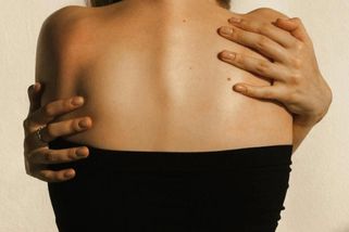 „Jsi tlustá a líná, jdu za někým jiným.“ Manželův odchod byl začátkem mého nejlepšího roku - Médium.cz