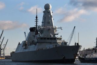 Británie kvůli hrozbě z Íránu vyšle na Kypr torpédoborec Duncan - Novinky