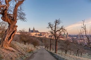 Mráz sevře Česko tak silně, že z nosu vám zbyde jen rampouch. Meteorologové upozorňují na nejhorší oblasti