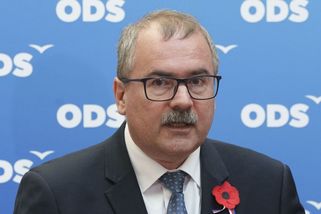 Sněmovna nezvolila do čela komisí Žáčka a Bartoška. Byli jediní kandidáti - Seznam Zprávy