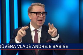 Směšné a dětinské. Piráti to za couvání ve Sněmovně schytali od koalice i opozice | CNN Prima News