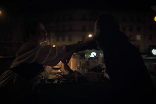 Punk, chaos a jediný večer. Berenika Kohoutová natočila klip s Andrejem Polákem za pár hodin - Novinky