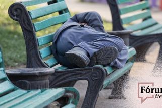 Nesmyslný experiment, soudí čtenáři o projektu 100 tisíc pro bezdomovce - Seznam Zprávy