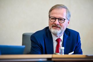 Fiala sepsal zprávu o stavu země. Předá ji Babišovi, aby vládl „bez chaosu“