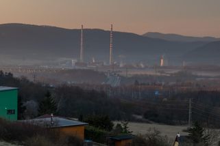 Prodávají se tam i desetileté děti. Německý deník popisuje bídu a diskriminaci v Ústí nad Labem