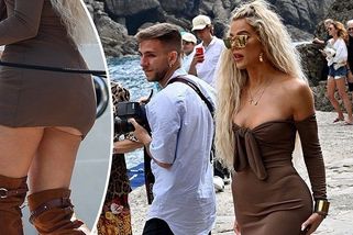 Dříve oplácané Khloé Kardashian vykouklo pozadí z minišatů. Rozhodně se nemá za co stydět! - Super.cz