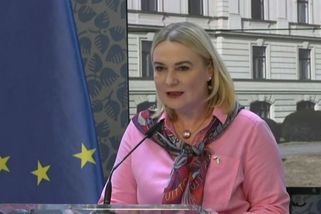 Vláda pošle Ukrajině další zbraně za 400 milionů. Jsme ve válce, řekl Fiala - Seznam Zprávy