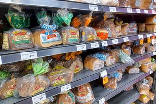 Nejhorší chleba ze supermarketu. Češi ho pořád kupují a ani neví, že je s ním něco špatně | Extrainspirace.cz
