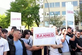 V Hamburku znovu žádalo přes dva tisíce islamistů vznik chalífátu - Novinky