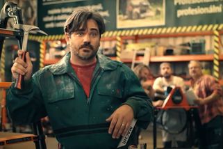 "Fachmani reklamy!" Jinej gang dostal za Bauhaus s nešikou Kotkem zase zlato