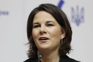 Bezradné Německo. Zákaz ruské ropy by u nás znamenal chaos a vítězství Kremlu - Novinky