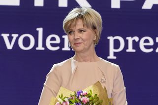 Poznatsvět | Eva Pavlová má k dispozici veřejné prostředky, aby reprezentovala. Často to tak ale není, míní veřejnost