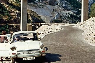 Život v socialistickém Československu: Fronta na všechno, nedostatek a nekvalitní potraviny - Médium.cz