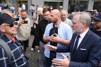 „Pozdě chodí jen srabi.“ Fiala v Liberci schytává nadávky - Seznam Zprávy