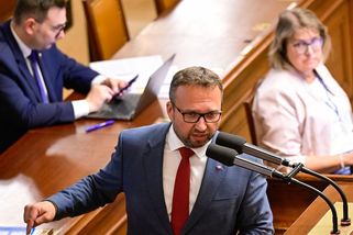Konec papírových důchodových listů. Lidé je dostanou elektronicky od sociálky - Novinky