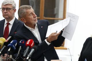 Babiš obvinil vládní koalici z šíření lží, z manipulací nebo z porušování zákonů