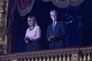 Eva Pavlová na Národní třídě chyběla: Bála se, že ji vypískají, diskutují teď lidé. První dáma nemá nárok na nevolnost? - Super.cz