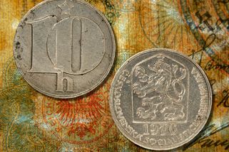 Děda si jen chtěl odblokovat vozík v Lidlu. Místo toho vydělal 500 000 Kč