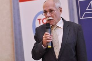 prahain.cz/politika/pavedecke-predstavy-macinky-o-klimatu-jsou-absurdni-rika-profesor-moldan-25774.html