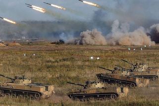 Polsko poslalo na hranice s Běloruskem a Ruskem 40 000 vojáků - Novinky