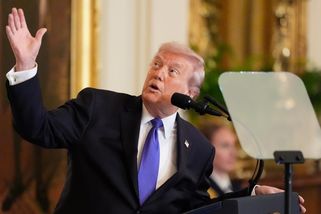 Můj taneční sál odolá i dronům, pochlubil se Trump. Nechal kvůli němu zbourat celé křídlo Bílého domu
