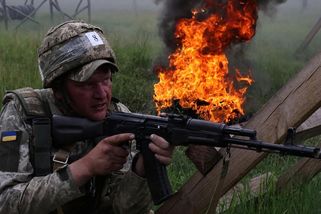 Zklamání a znechucení. Ukrajinští vojáci se pustili do Zelenského - Novinky