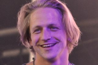 Tomáš Klus klesl na úplné dno. S Jarkem Nohavicou si můžou podat ruku - Médium.cz