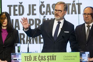 „Nejsme supermani, ale stojíme na správné straně.“ Fiala zahájil kampaň Spolu - Seznam Zprávy