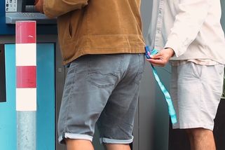 Váš PIN kód ke kartě štípnou během pár vteřin. Podvod s ukradenou peněženkou je jen začátek | Revolution Of Magic