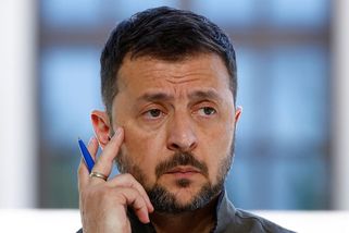 Chybí nám zbraně, nevyzbrojíme ani čtyři ze 14 brigád, oznámil Zelenskyj - Novinky