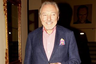 Luxusní Mercedes Karla Gotta zas zlevnil. Proč o něj není zájem?